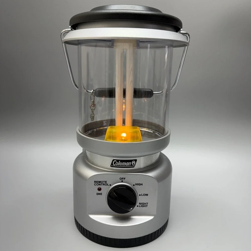 COLEMAN Florescent Lantern Battery‎ Powered Remote Control Includes D Batteries
